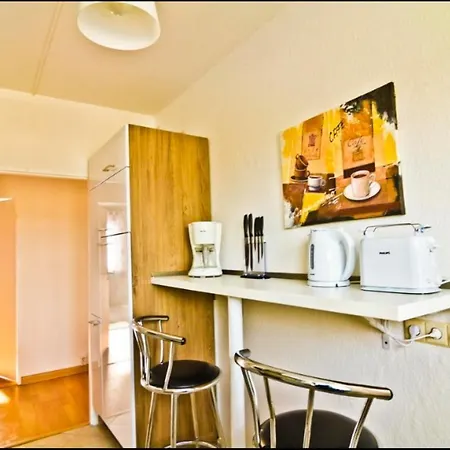 아파트 12 Ferienwohnung *